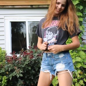 Cropped Graphic T-Shirt